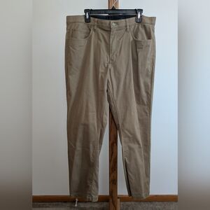 Perry Ellis Men's 36 X 30 Khaki Chinos